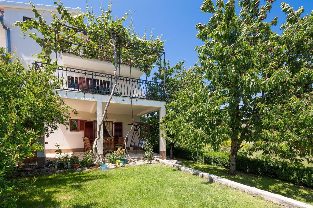מרינה Apartments Beata מראה חיצוני תמונה